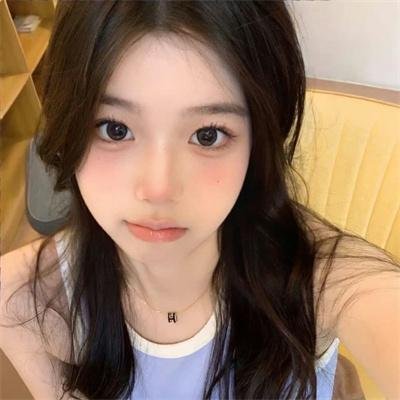 站起来的女孩